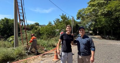 Finalmente ruas de acesso ao Beco dos Trilhos no bairro Rio Branco terão iluminação pública Finalmente ruas de acesso ao Beco dos Trilhos no bairro Rio Branco terão iluminação pública