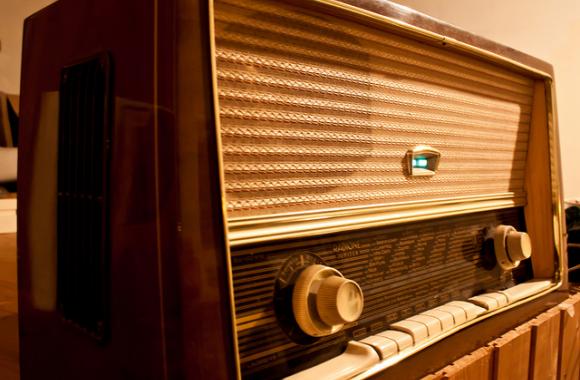 Rádio é o meio de comunicação mais confiável para os brasileiros