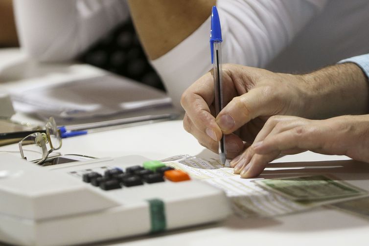 Solicitação do voto em trânsito pode ser feita até 20 de agosto Solicitação do voto em trânsito pode ser feita até 20 de agosto