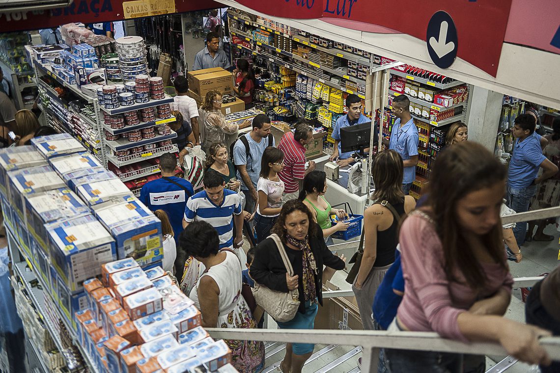 Vendas do varejo do RS avançam 8,6% em março e reforçam sinais de recuperação do setor