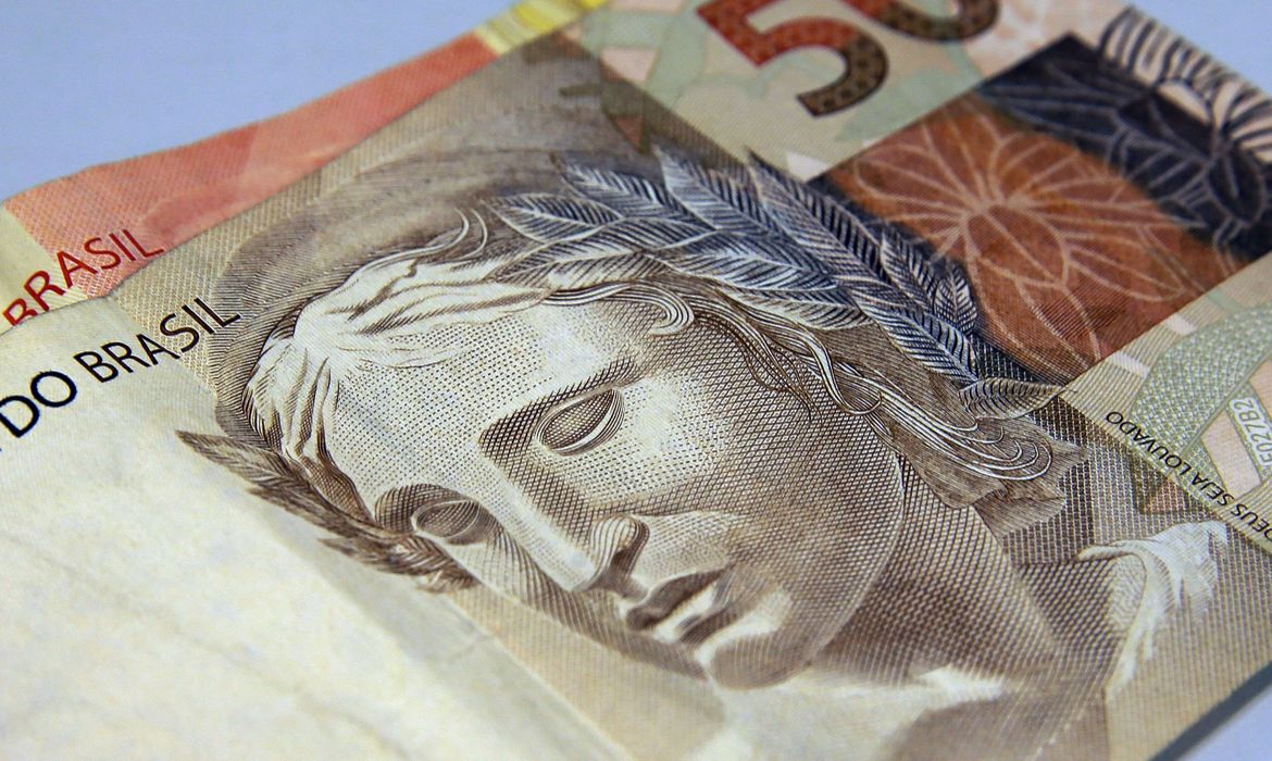Balardin lança nota sobre adequação salarial de servidores