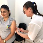 Cachoeira inicia vacinação contra a dengue em dose única para servidores da saúde Cachoeira inicia vacinação contra a dengue em dose única para servidores da saúde